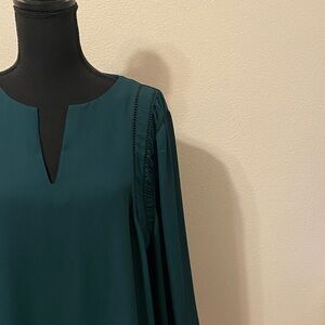 Ann Taylor Hunter Green Split Neck Blouse